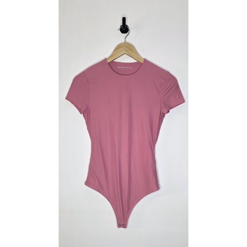 Abercrombie & Fitch Short Sleeve Fitted Bodysuit‎ Women's Size Small Pink
